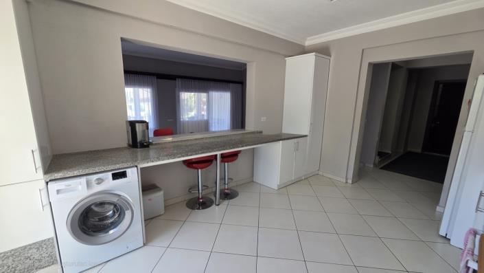 Image No.10-4 Bed Villa for sale