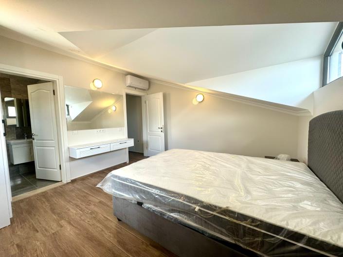 Image No.22-4 Bed Villa for sale