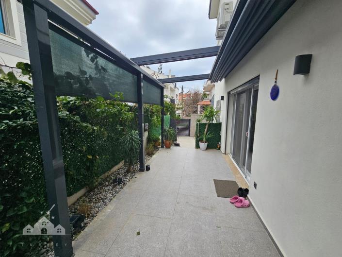 Image No.7-3 Bed Villa for sale