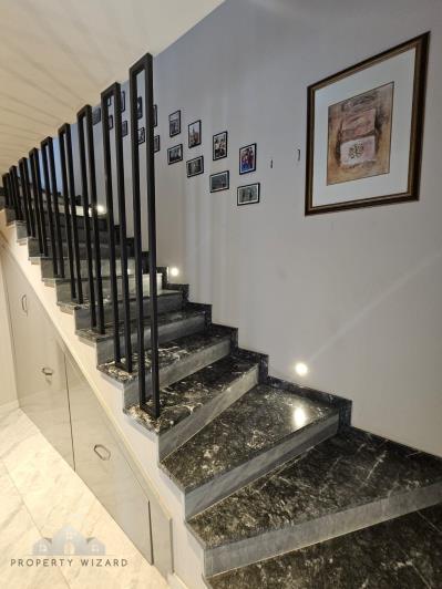 Image No.19-3 Bed Villa for sale