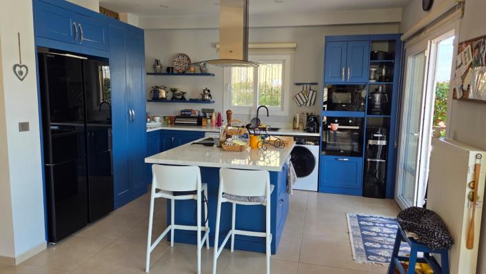 Image No.19-4 Bed Villa / Detached for sale