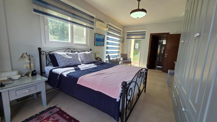 Image No.26-4 Bed Villa / Detached for sale