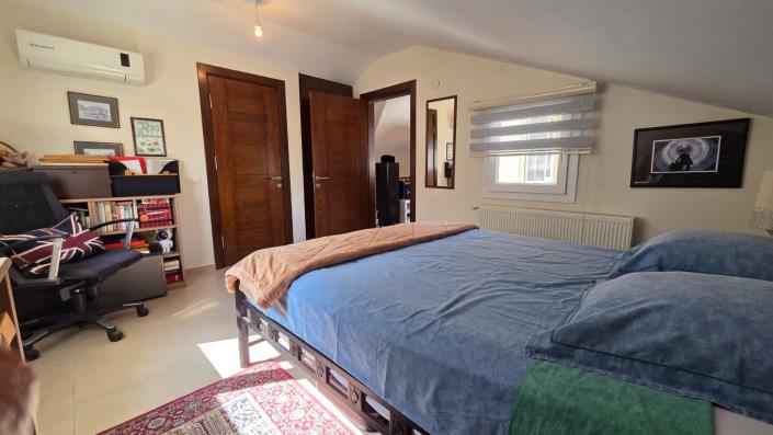 Image No.35-4 Bed Villa / Detached for sale