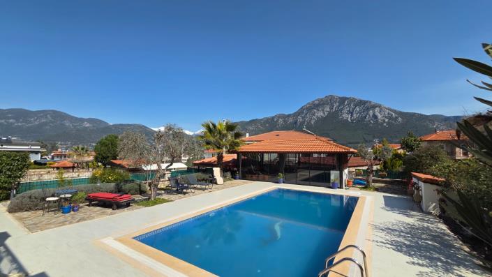 Image No.45-4 Bed Villa / Detached for sale