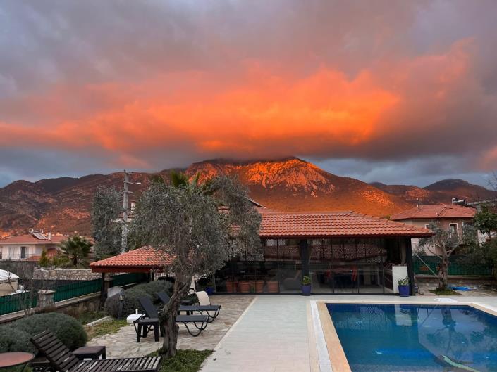 Image No.57-4 Bed Villa / Detached for sale