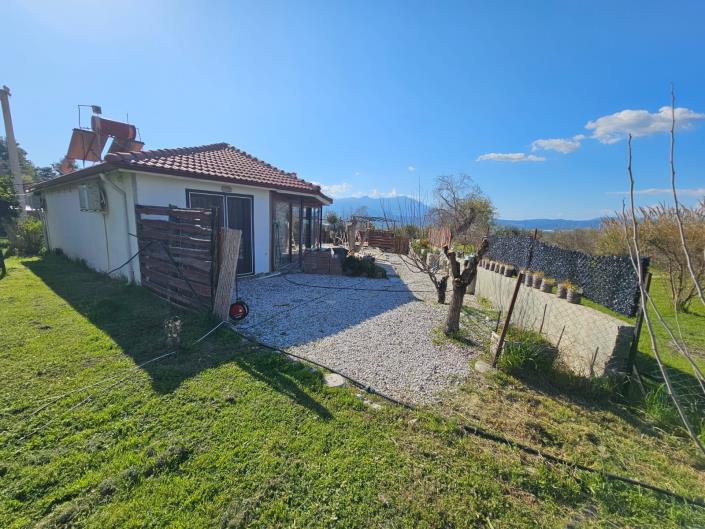 Image No.25-2 Bed Bungalow for sale