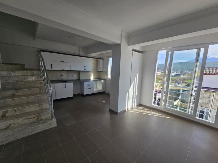 Image No.4-2 Bed Duplex for sale