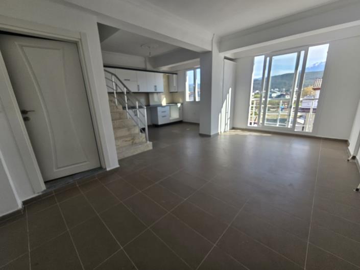 Image No.5-2 Bed Duplex for sale