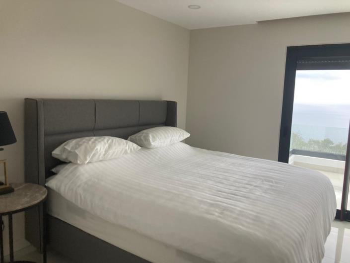 Image No.20-4 Bed Villa / Detached for sale