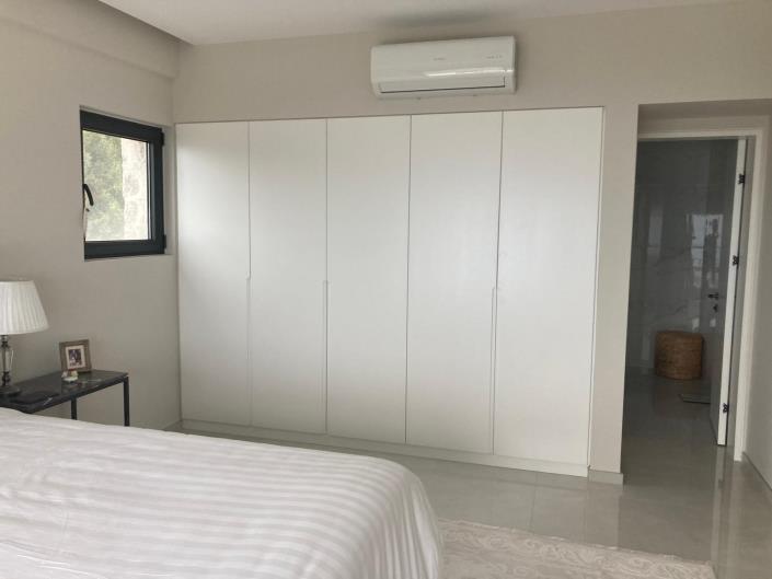 Image No.24-4 Bed Villa / Detached for sale