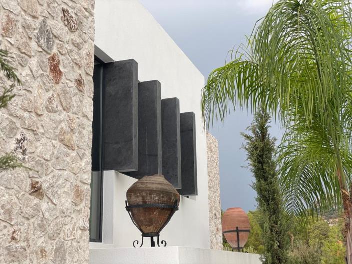 Image No.39-4 Bed Villa / Detached for sale