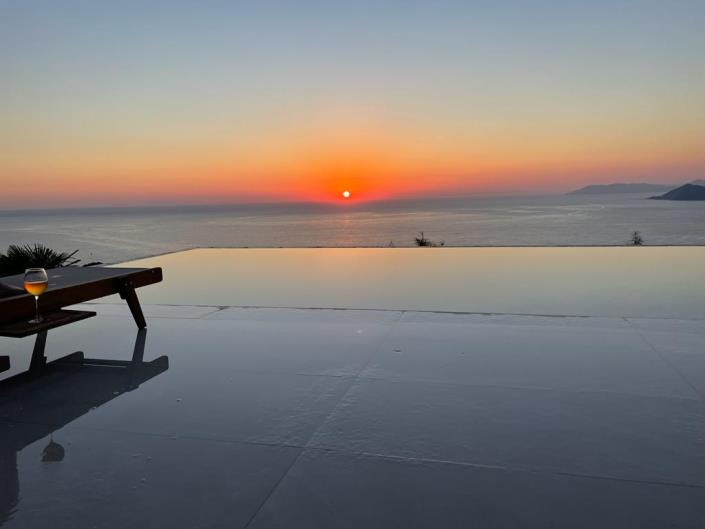 Image No.49-4 Bed Villa / Detached for sale