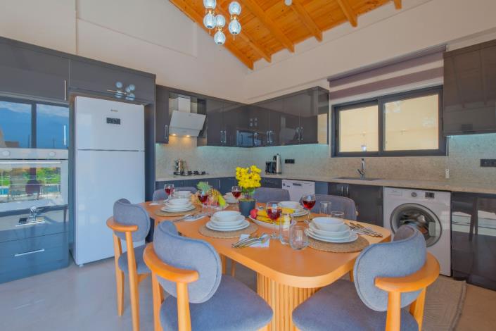 Image No.8-Villa / Détaché de 4 chambres à vendre à Kemer