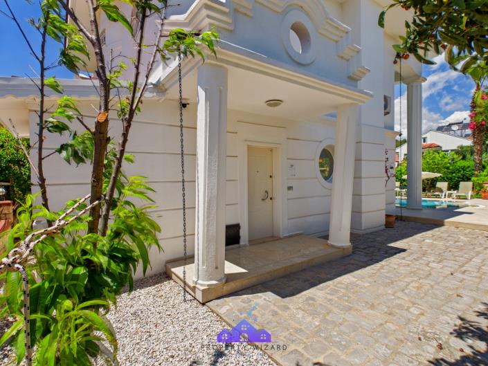 Image No.4-4 Bed Villa / Detached for sale