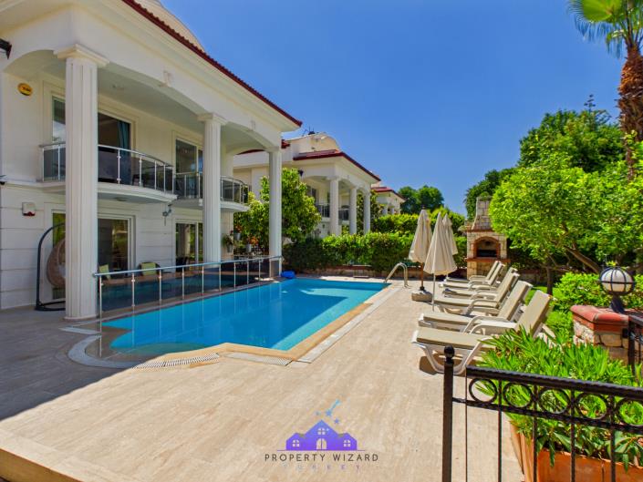 Image No.26-4 Bed Villa / Detached for sale