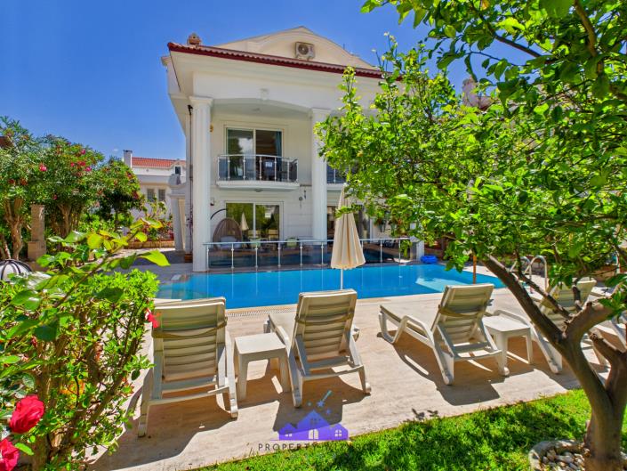 Image No.30-4 Bed Villa / Detached for sale