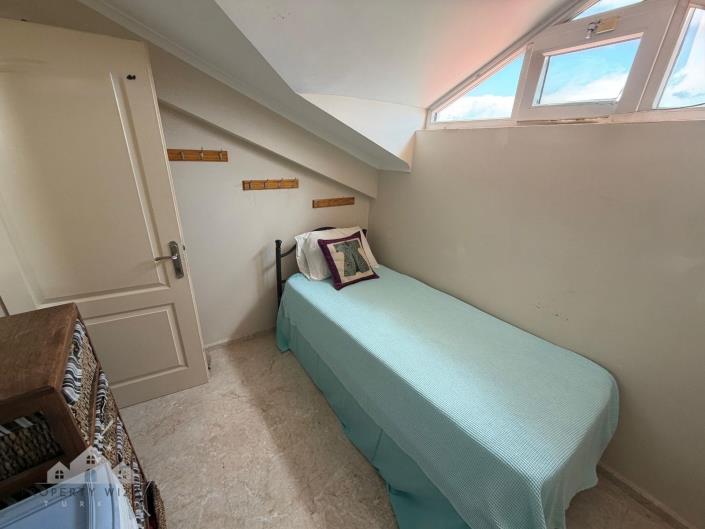 Image No.23-4 Bed Villa / Detached for sale