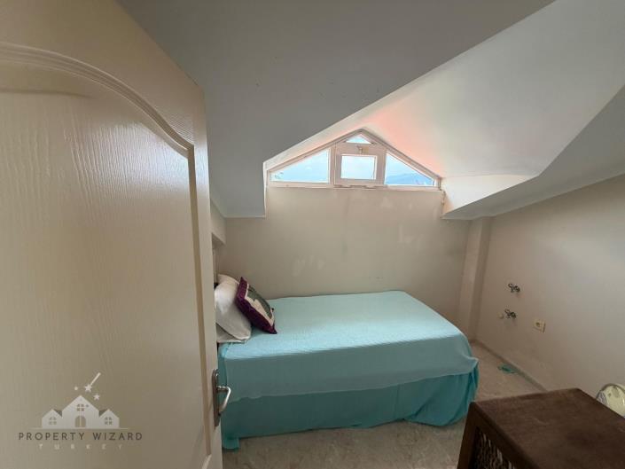 Image No.24-4 Bed Villa / Detached for sale