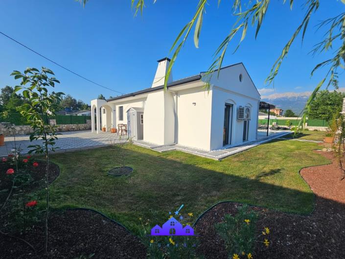 Image No.3-3 Bed Villa / Detached for sale