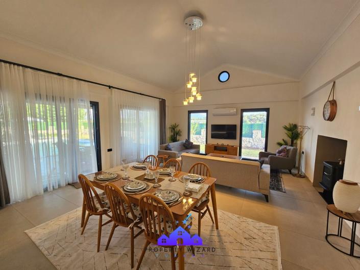 Image No.17-3 Bed Villa / Detached for sale