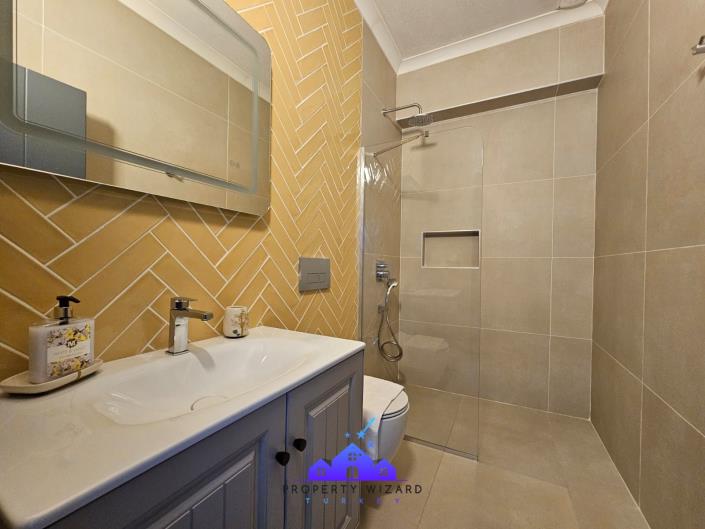 Image No.26-3 Bed Villa / Detached for sale