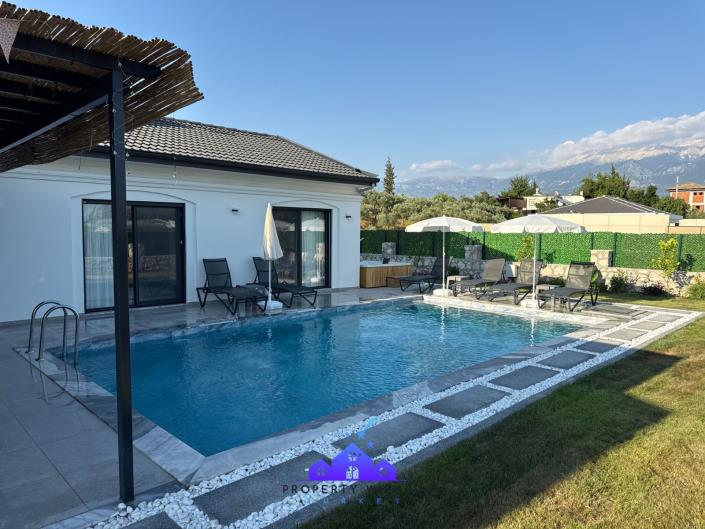 Image No.31-3 Bed Villa / Detached for sale