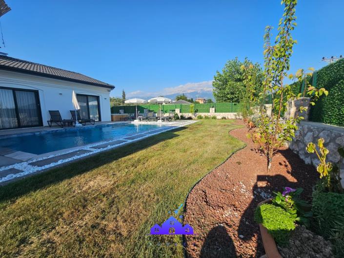 Image No.36-3 Bed Villa / Detached for sale