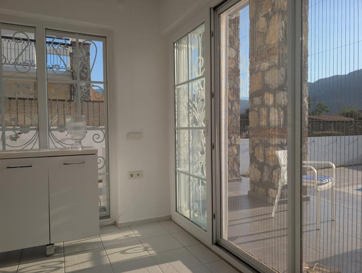 Image No.14-3 Bed Villa / Detached for sale