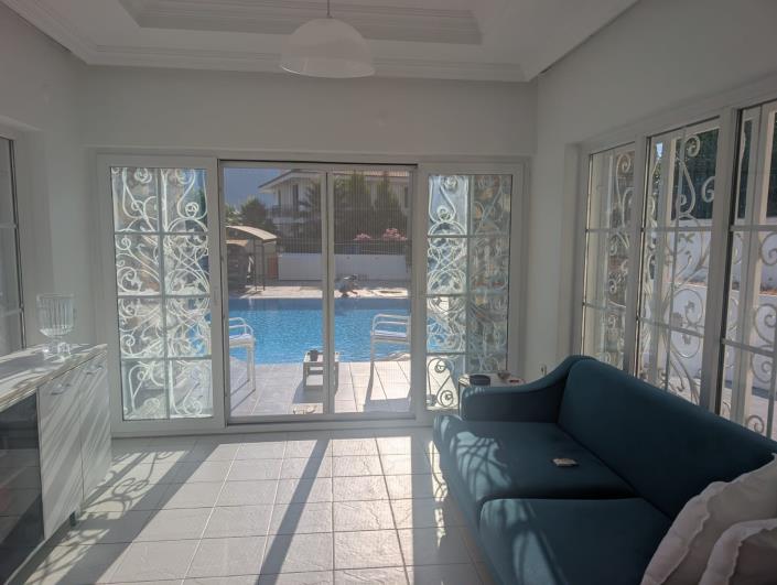 Image No.19-3 Bed Villa / Detached for sale