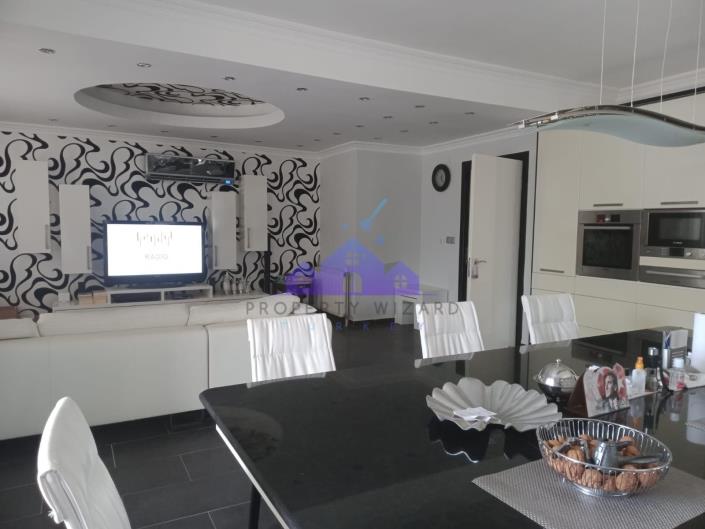 Image No.7-3 Bed Duplex for sale