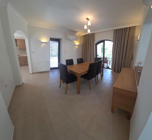 Image No.9-4 Bed Villa / Detached for sale
