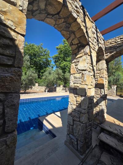 Image No.37-4 Bed Villa / Detached for sale