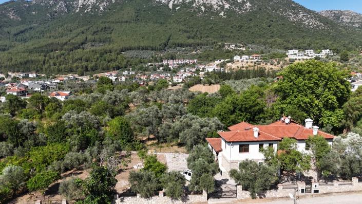 Image No.44-4 Bed Villa / Detached for sale