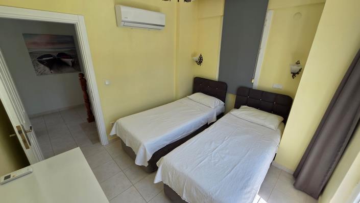 Image No.17-3 Bed Villa / Detached for sale