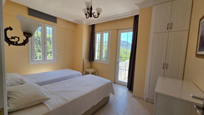 Image No.19-3 Bed Villa / Detached for sale