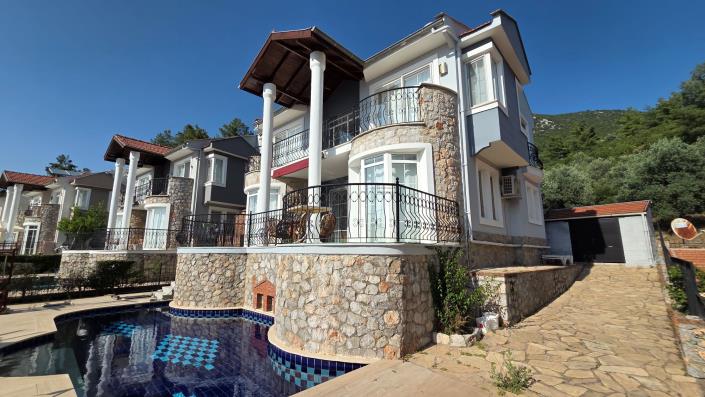Image No.3-3 Bed Villa / Detached for sale
