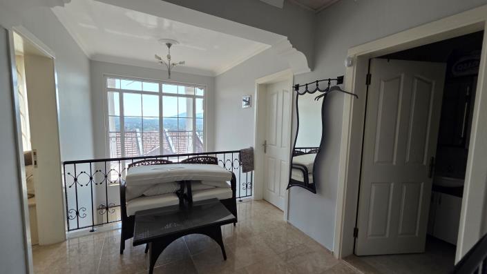 Image No.20-3 Bed Villa / Detached for sale