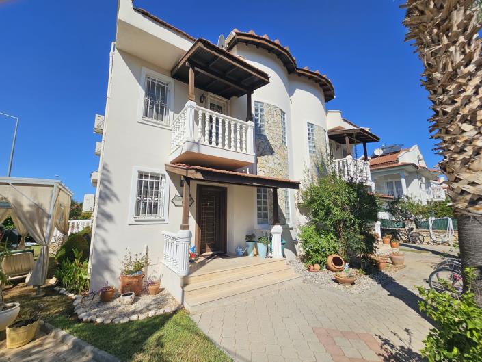 Image No.2-3 Bed Semi-Detached for sale