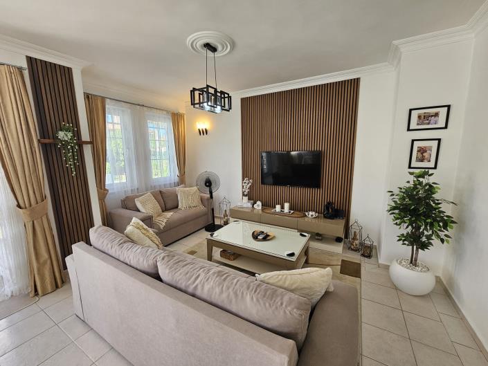 Image No.11-3 Bed Semi-Detached for sale