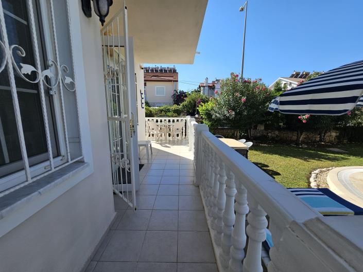 Image No.13-3 Bed Semi-Detached for sale