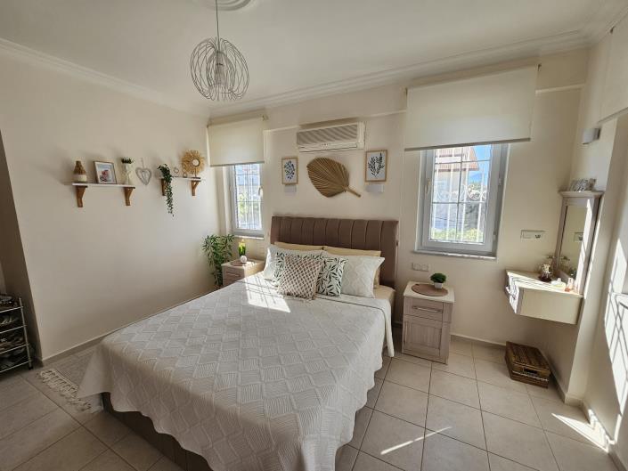 Image No.20-3 Bed Semi-Detached for sale