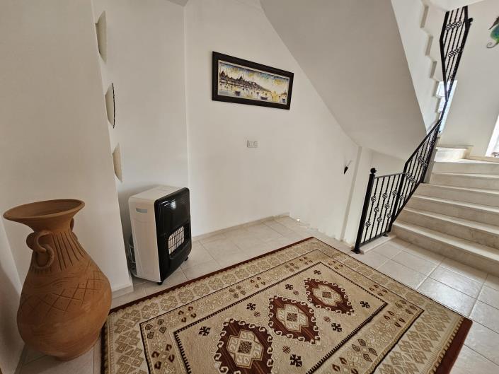 Image No.23-3 Bed Semi-Detached for sale