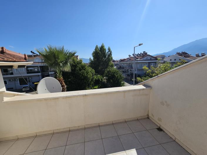 Image No.28-3 Bed Semi-Detached for sale
