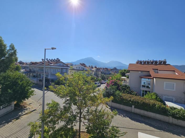Image No.30-3 Bed Semi-Detached for sale