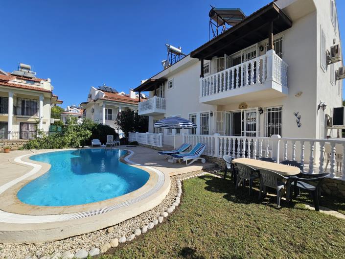Image No.38-3 Bed Semi-Detached for sale