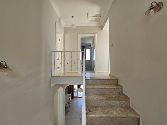 Image No.13-5 Bed Villa / Detached for sale
