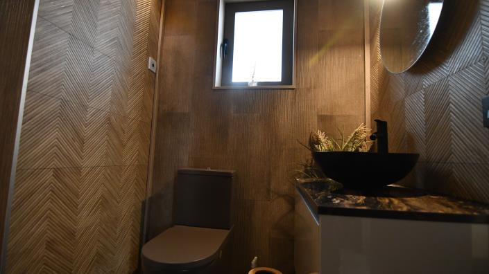 Image No.27-6 Bed Villa / Detached for sale