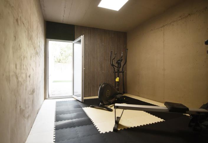 Image No.12-6 Bed Villa / Detached for sale