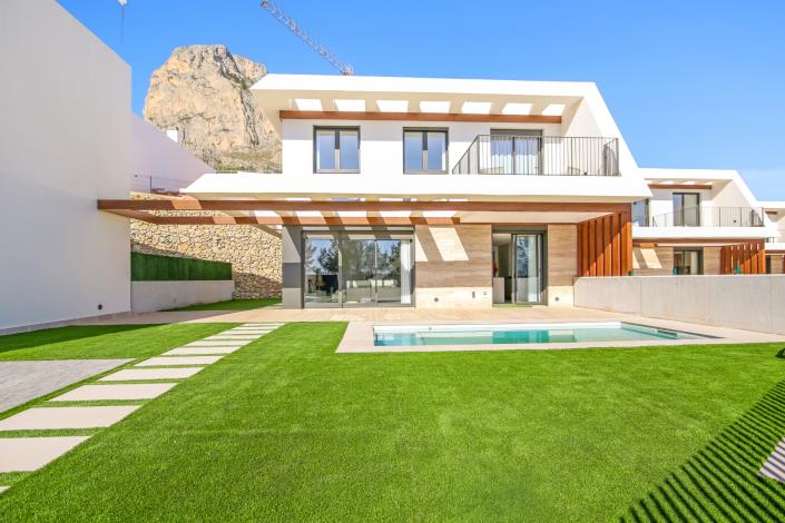 Image No.1-3 Bed Villa for sale