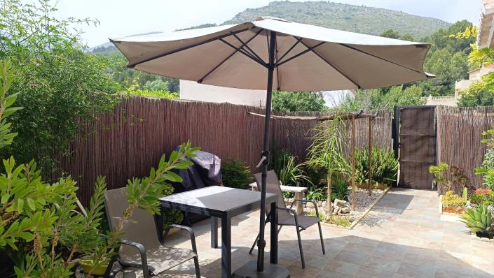Image No.1-3 Bed Townhouse for sale